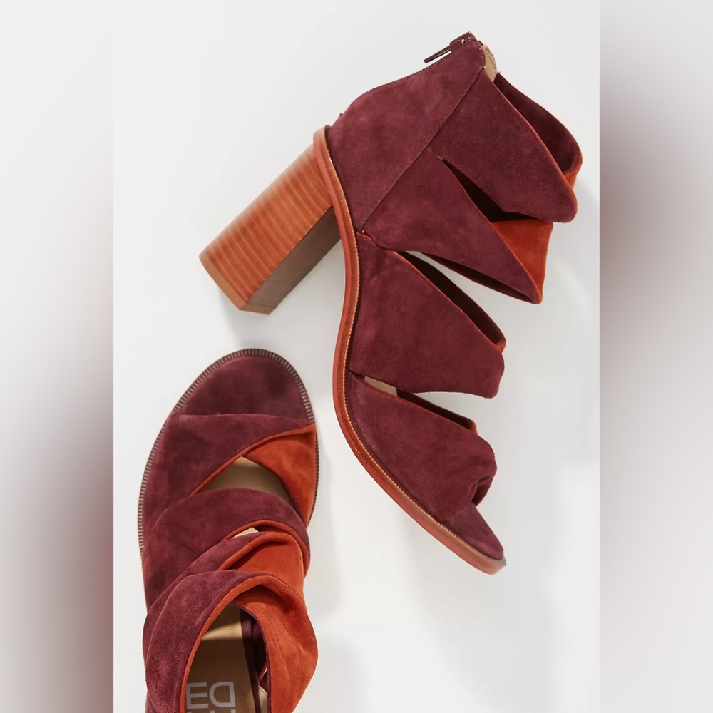 M4D3 Anthropologie Block Heel “Crawly Twist” Suede & Leather Sandal NWOT